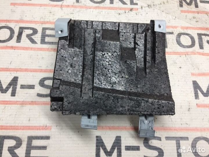 Кронштейн панели Mercedes-Benz S-Class W220