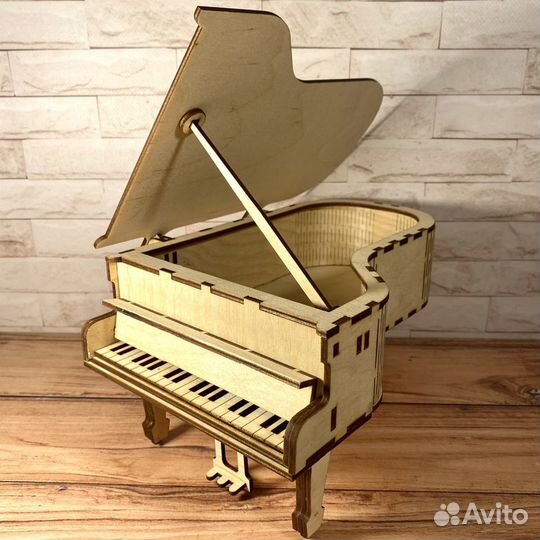 Подарочная шкатулочка в виде рояля