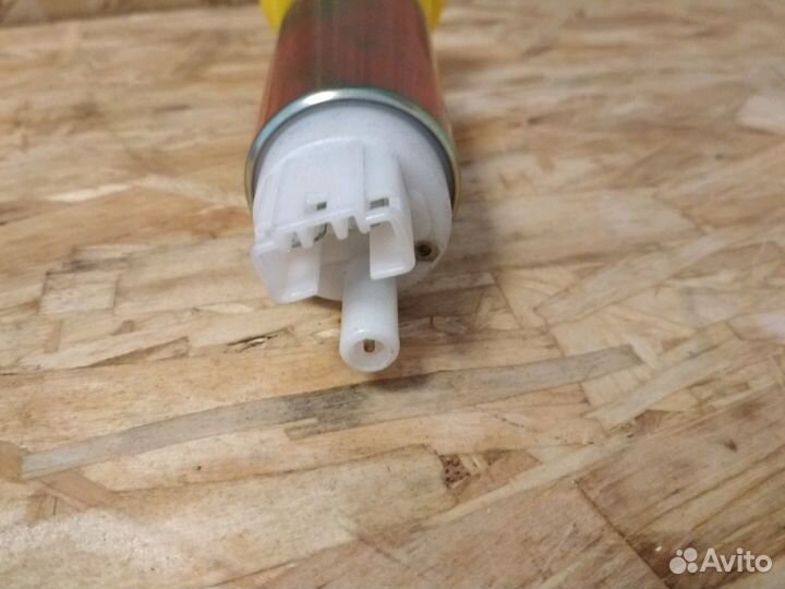 Бензонасос Yamaha 150-175-200 68F-13907-01-00