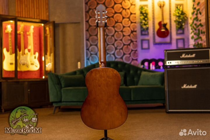 Классическая гитара Yamaha C40