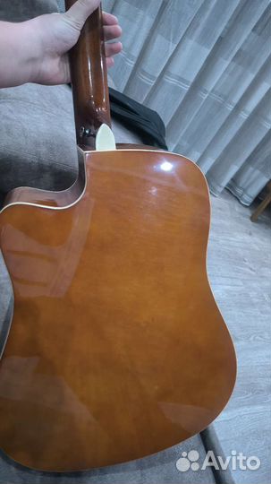 Акустическая гитара бу Caravan Music