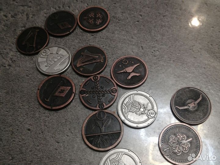 Монеты пиратские
