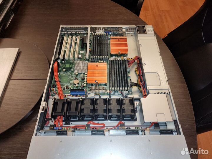 Сервер Supermicro A+ Server 1021M-T2/82