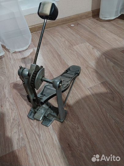 Педаль для бас-барабана