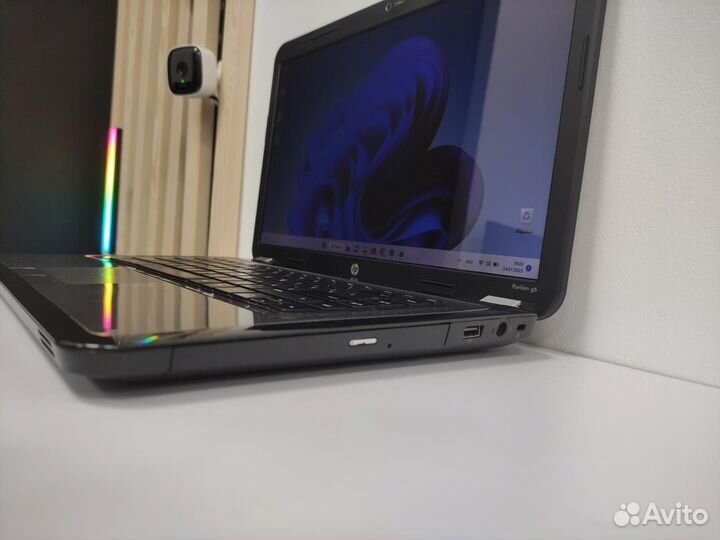 Ноутбук intel i7 /8GB /SSD