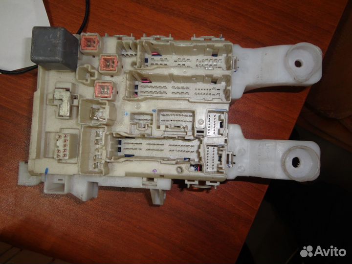Блок предохранителей Toyota Rav4