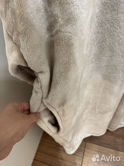 Пончо бежевое next