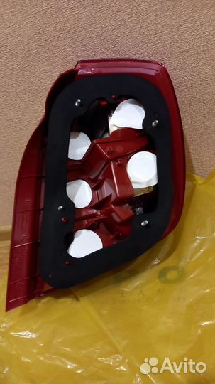 Задний левый фонарь chevrolet lacetti седан