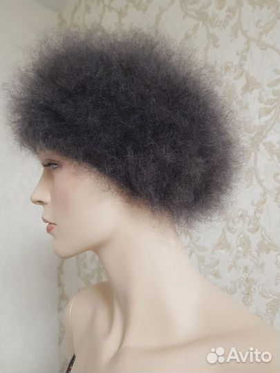 Берет вязаный пуховый из козьего пуха