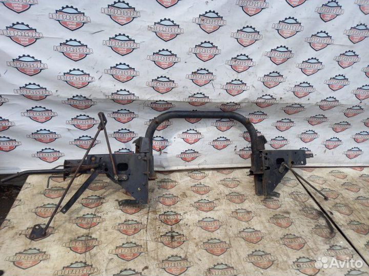 Крепление кабины Nissan Atlas MGH40 ED33 1983