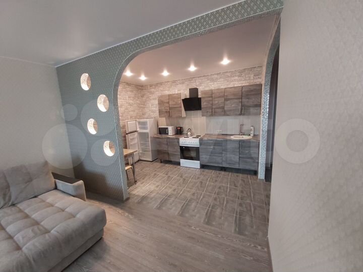 2-к. квартира, 68 м², 1/3 эт.