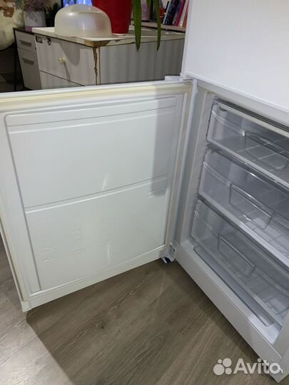 Холодильник Indesit IB 181