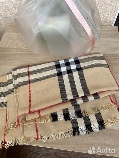 Шарфы и палантины