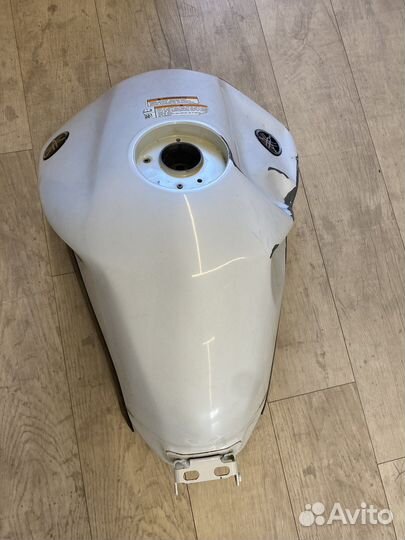 Топливный бак Yamaha xj6