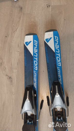 Горные лыжи и ботинки