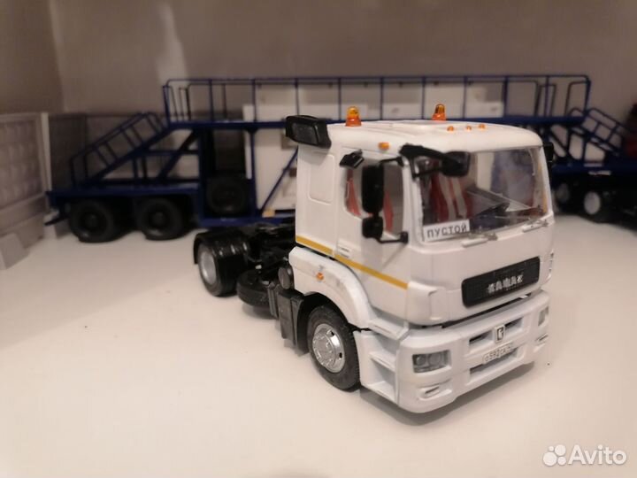 Модель грузовика камаз-5490 авд, AVD, 1:43