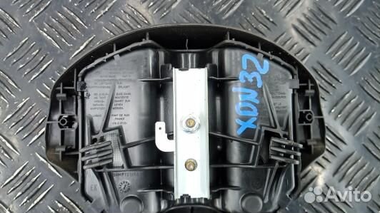 Подушка безопасности водителя peugeot 307 (XDN32J301)