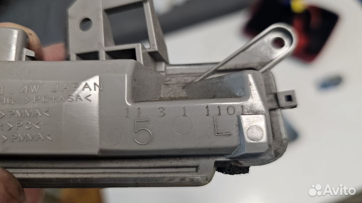 Зеркало левое Toyota prius 30