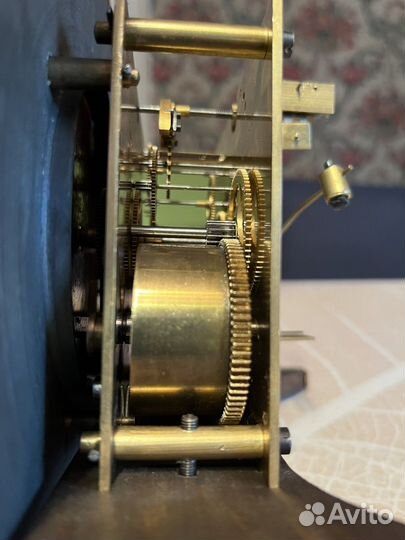 Старинные настенные часы с боем Павел Буре