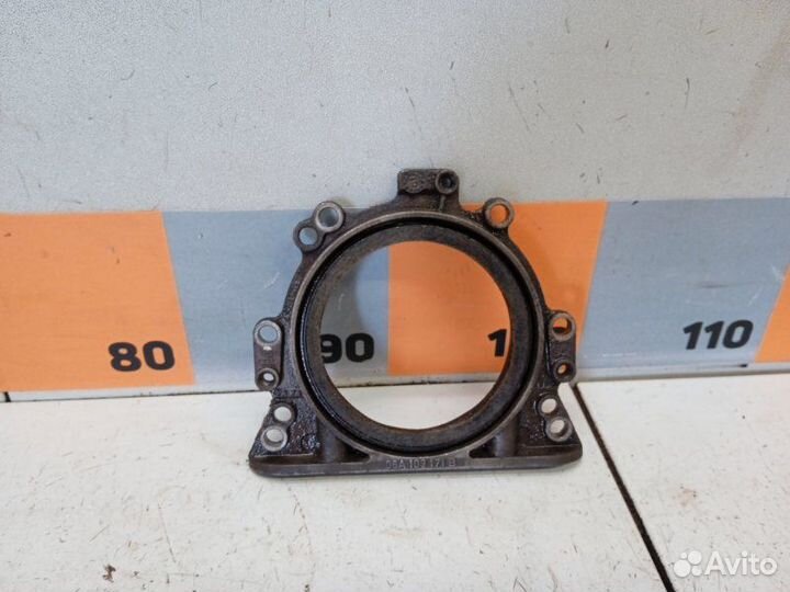 Крышка двигателя задняя Volkswagen Passat B5 1.8