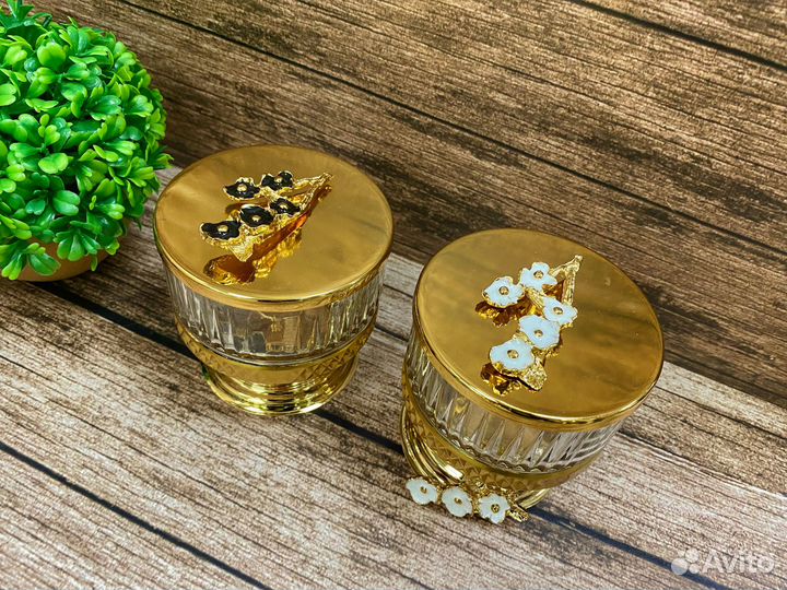 Вазочка на ножке с крышкой 150мл