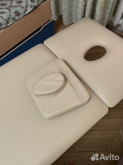 Массажный стол