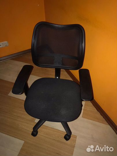 Компьютерное кресло для офиса для персонала