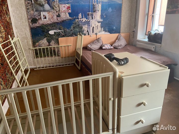 Кровать-трансформер с комодом б/у