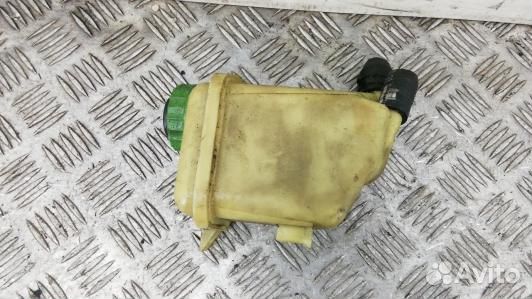 Бачок гу volkswagen touareg 7L (82F06NO01)