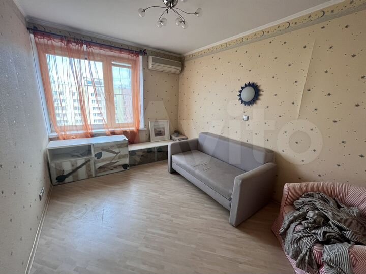 2-к. квартира, 52 м², 12/12 эт.