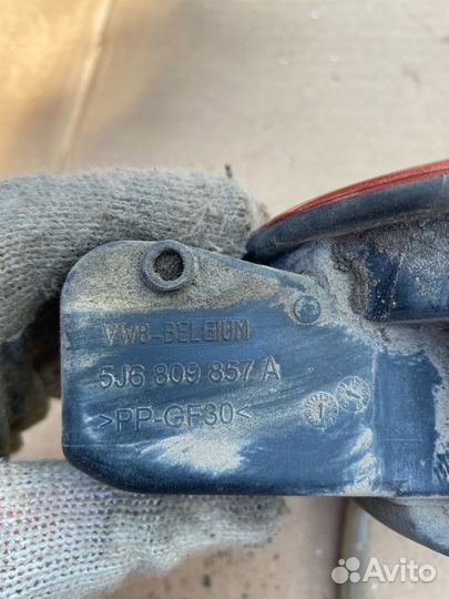 Лючок бензобака Skoda Fabia 2