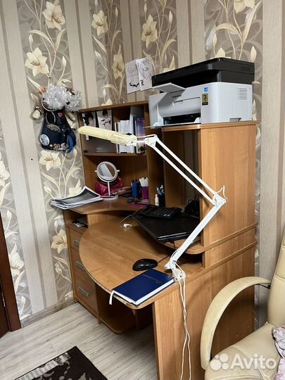 Компьютерный стол