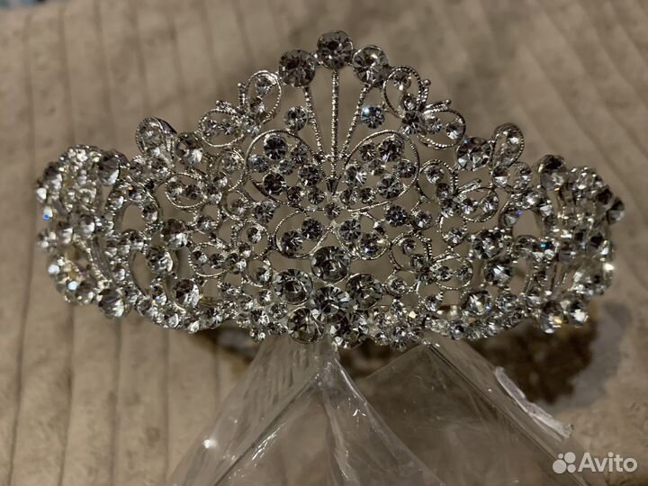 Для волос. Ободки. Заколки. Резинки