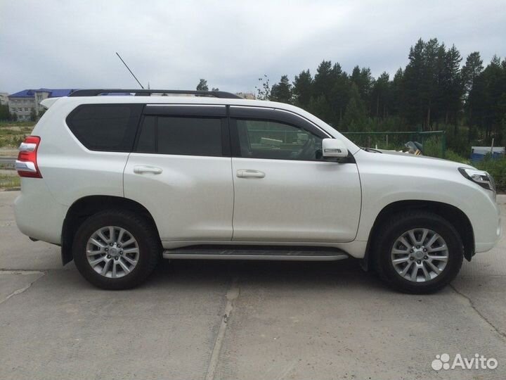 Land Cruiser Prado 150 Ветровики с хромом G5HZ6