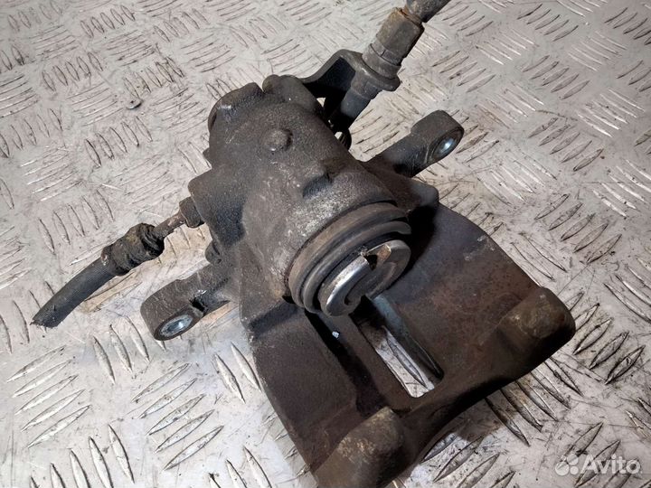 Суппорт задний правый Peugeot Expert 2