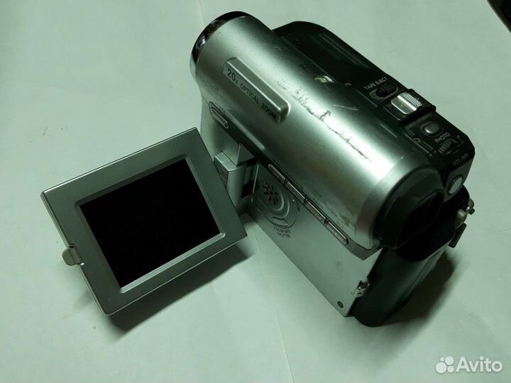 Компактная видеокамера Samsung VP-D352i mini DV