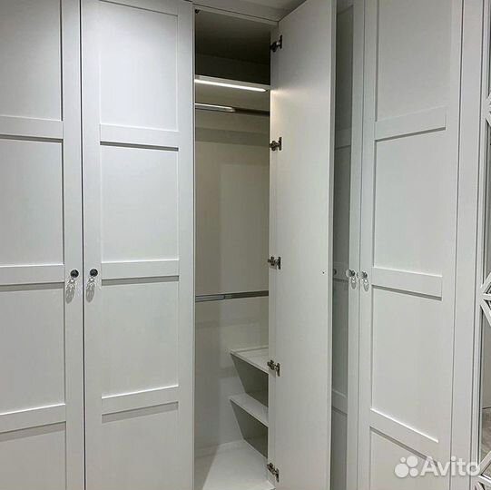 Шкаф распашной