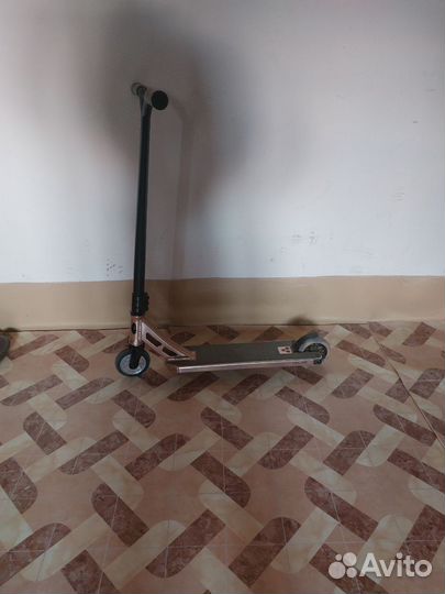 Трюковой самокат