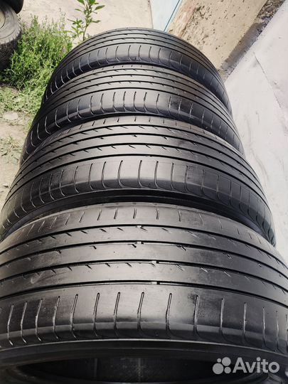 Yokohama Advan Sport V103B 235/55 R20 102V