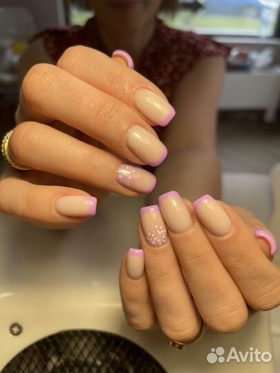 Наращивание ногтей, маникюр, педикюр