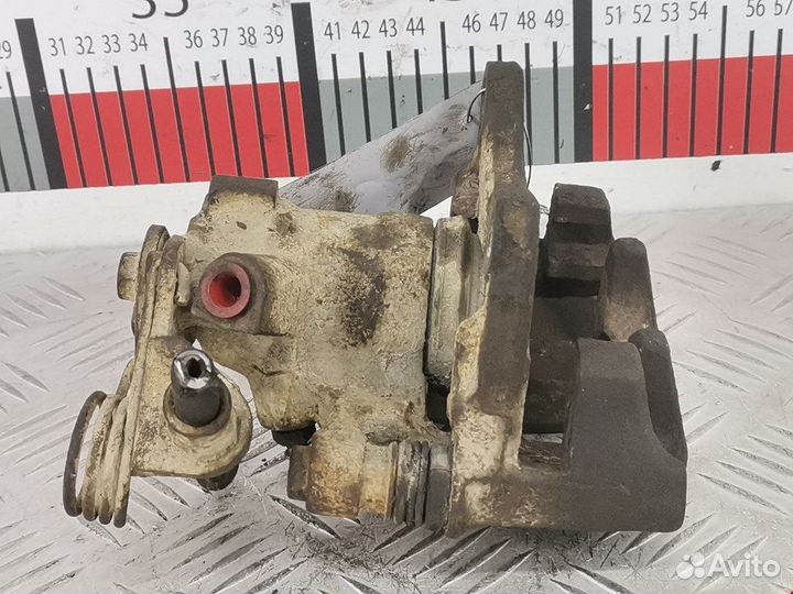 Суппорт задний правый для Audi A4 B5 8D0615424