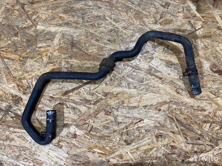 Шланг системы охлаждения Skoda Fabia 2 07-15