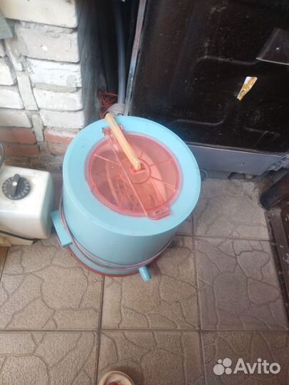 Центрифуга для отжима белья