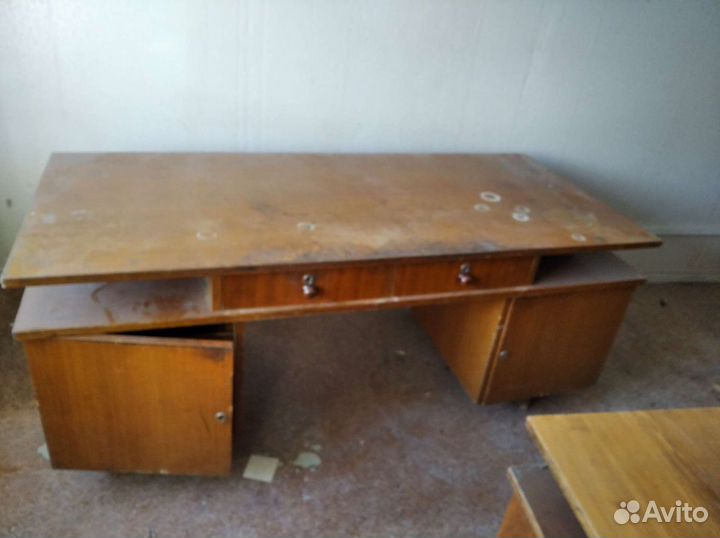 Антикварный партийный стол
