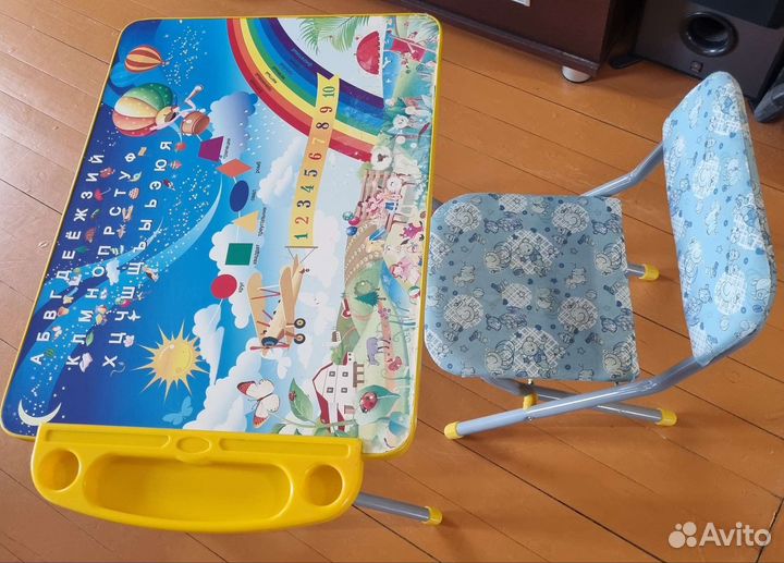 Детский столик и стульчик