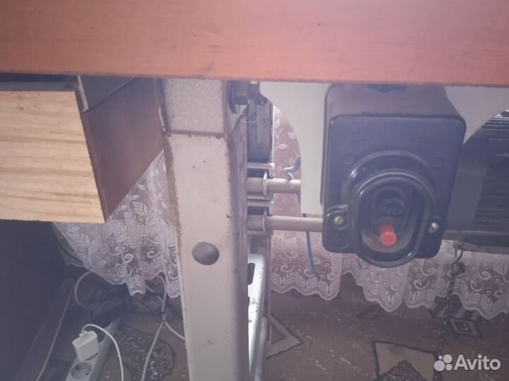 Швейная машинка бу оверлок 51 кл