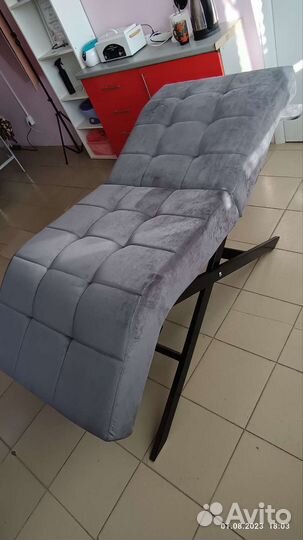 Анатомическая кушетка