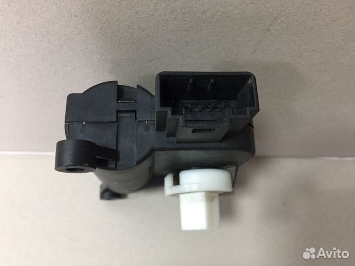 3C1907511B VAG Моторчик заслонки отопителя