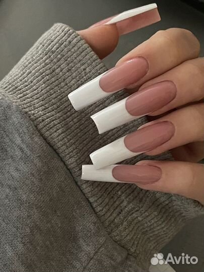 Наращивание длинных ногтей