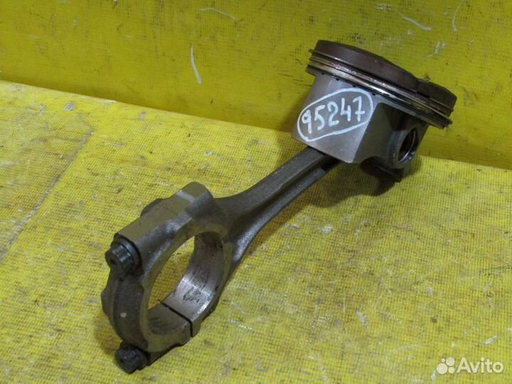 Поршень Toyota Corolla 150 07г 95247